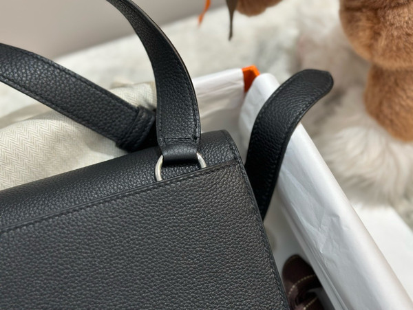 Hermes Sac a depeches 21 bag Black Togo Leather