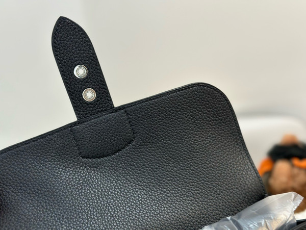Hermes Sac a depeches 21 bag Black Togo Leather