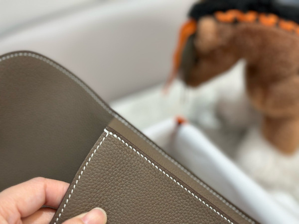 Hermes Sac a depeches 21 bag Etoupe Togo Leather