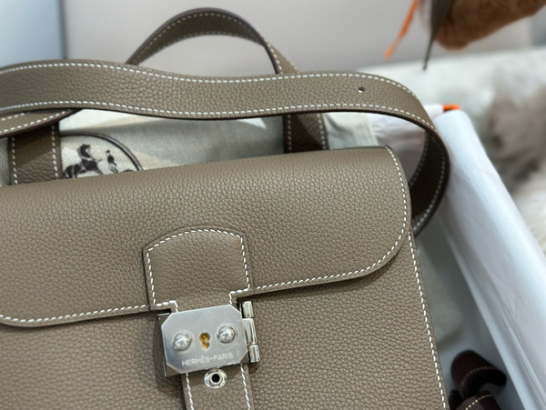 Hermes Sac a depeches 21 bag Etoupe Togo Leather
