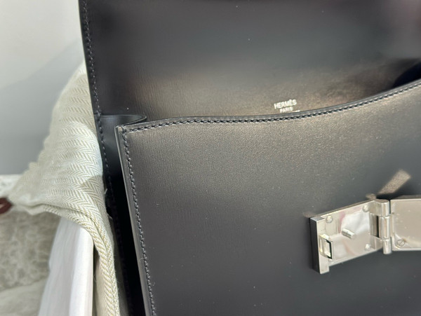 Hermes Sac a depeches 21 bag Black Box Leather