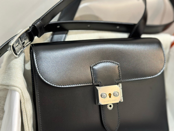 Hermes Sac a depeches 21 bag Black Box Leather