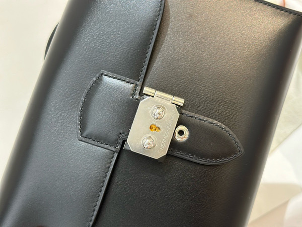 Hermes Sac a depeches 21 bag Black Box Leather