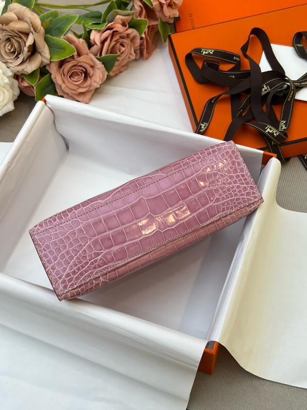 Hermès Shiny Rose Confetti Alligator Kelly Pochette Palladium Hardware