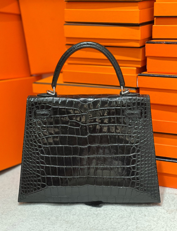 Hermes Black Alligator KELLY 25 WITH PALLADIUM HARDWARE