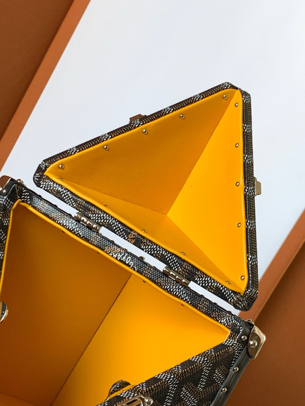 Goyard Dé Trunk Bag Metallic Black