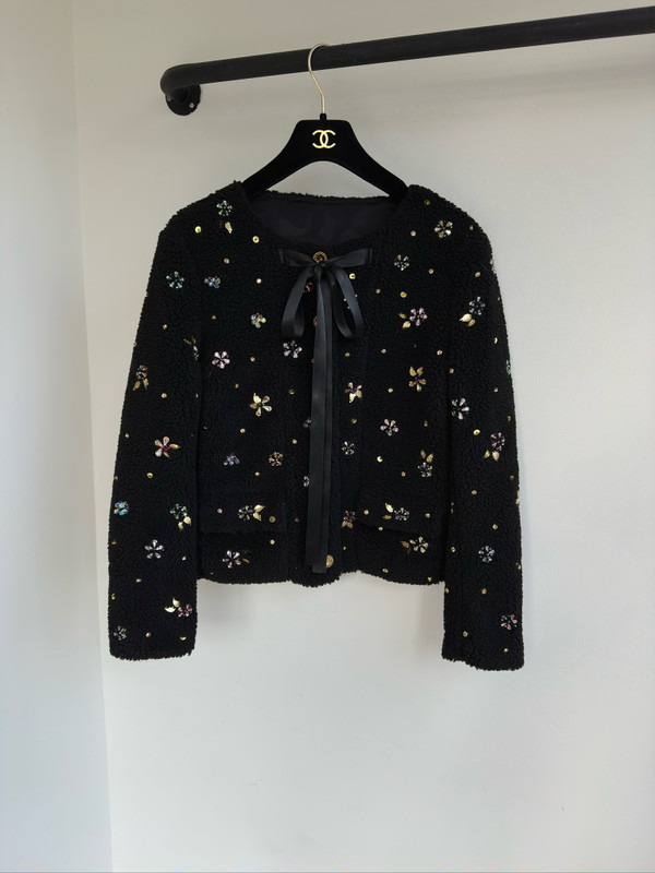 Chanel FALL-WINTER 2024/25  JACKET  Fantasy Cashmere & Silk Fur  Black & Multicolor