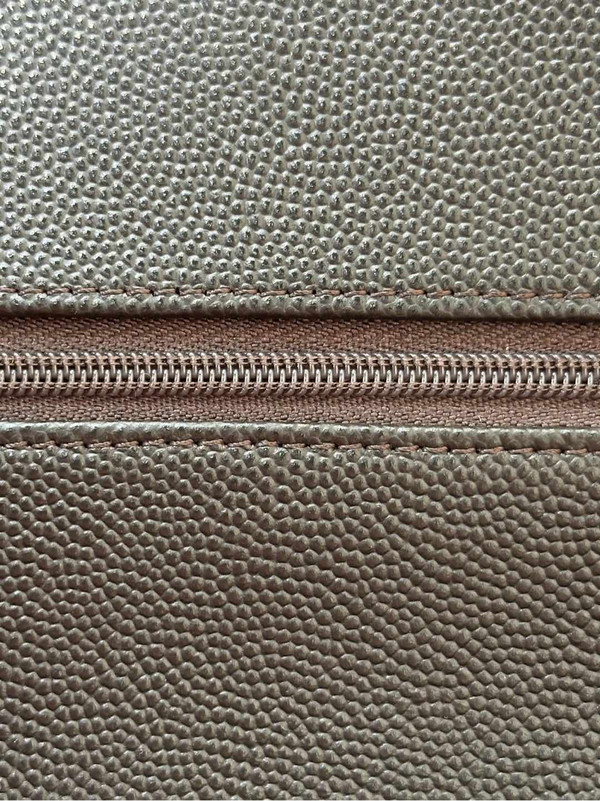 Chanel FALL-WINTER 2024/25 PRE-COLLECTION   CLASSIC 11.12 HANDBAG GREY WITH GOLD HARDWARE