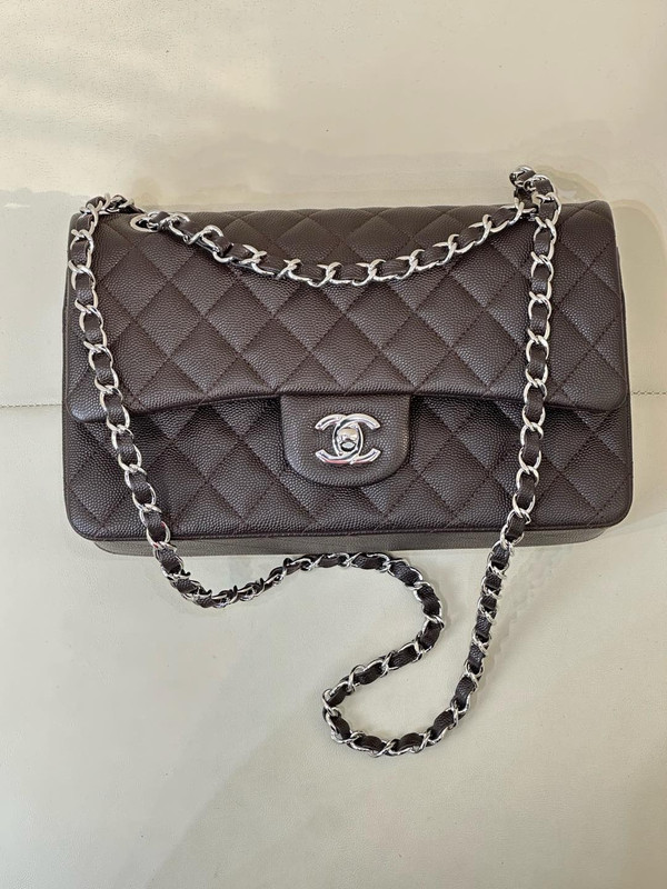 Chanel FALL-WINTER 2024/25 PRE-COLLECTION   CLASSIC 11.12 HANDBAG GREY WITH SILVER HARDWARE
