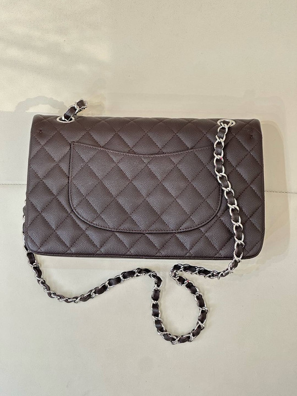 Chanel FALL-WINTER 2024/25 PRE-COLLECTION   CLASSIC 11.12 HANDBAG GREY WITH SILVER HARDWARE