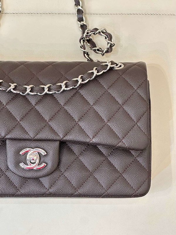 Chanel FALL-WINTER 2024/25 PRE-COLLECTION   CLASSIC 11.12 HANDBAG GREY WITH SILVER HARDWARE