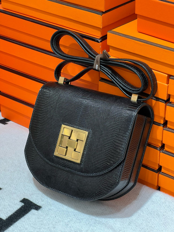 Hermès Ombre Shiny Black Lizard Mosaique Au 24-17 with Gold Hardware