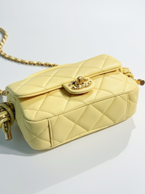 Chanel CRUISE 2024/25 YELLOW FLAP BAG WITH TOP HANDLE  Lambskin & Gold Metal