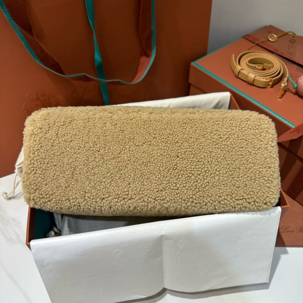 Loro Piana Extra Pocket L27  Ram Leather Beige
