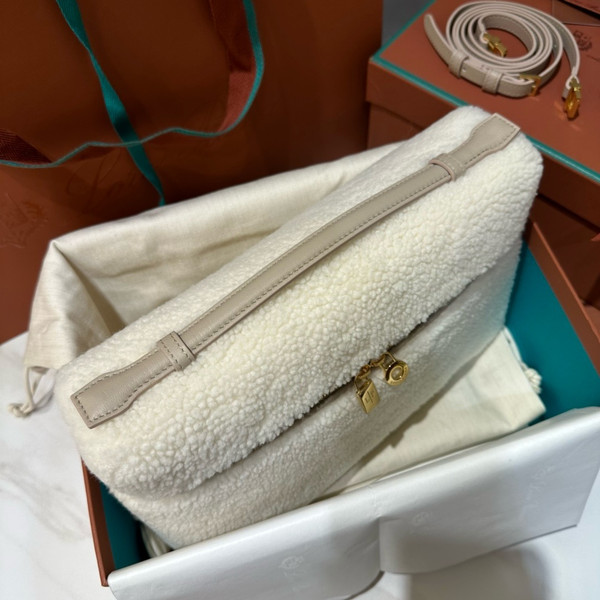 Loro Piana Extra Pocket L27  Ram Leather White