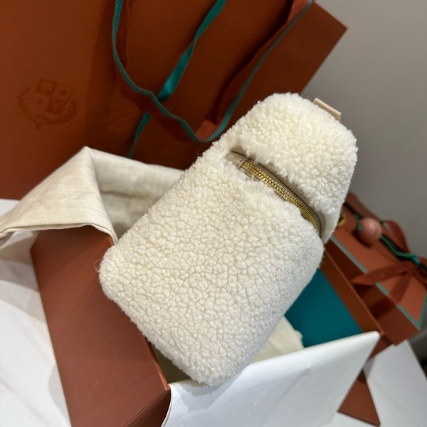 Loro Piana Extra Pocket L27  Ram Leather White