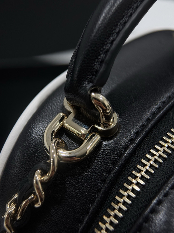Chanel SPRING-SUMMER 2025 PRE-COLLECTION   MINI BACKPACK Black