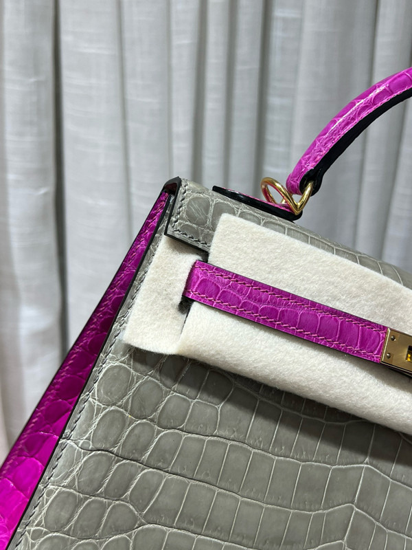 Hermes SPECIAL ORDER SHINY NILOTICUS CROCODILE KELLY 25 WITH GOLD HARDWARE