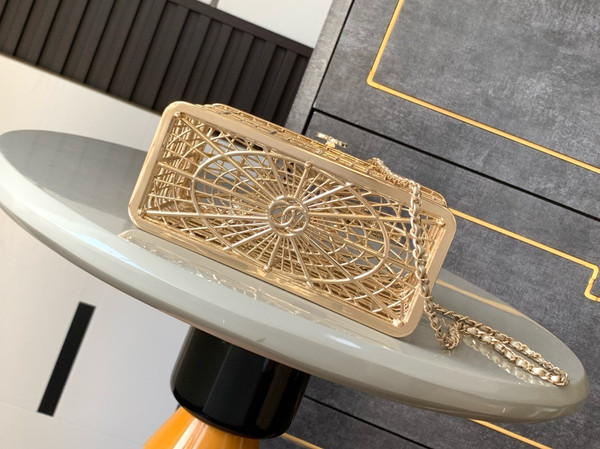 Chanel SPRING-SUMMER 2025   BIRDCAGE MINAUDIERE GOLD
