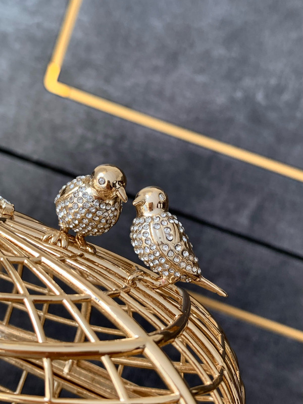 Chanel SPRING-SUMMER 2025   BIRDCAGE MINAUDIERE GOLD