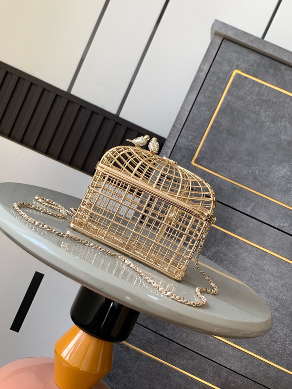 Chanel SPRING-SUMMER 2025   BIRDCAGE MINAUDIERE GOLD