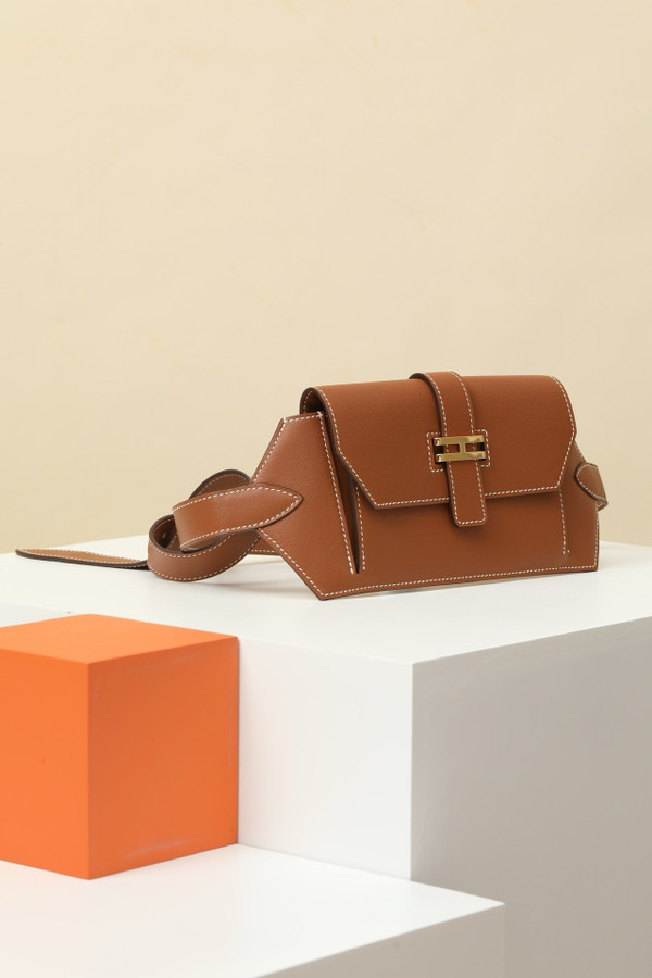 Hermès Elan Pocket Belt 24 Gold Swift Gold Hardware