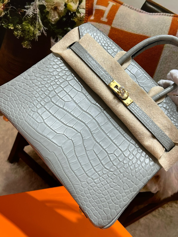 HERMES Gris Ciment Birkin 25 Matt Alligator Crocodile Skin Gold Hardware