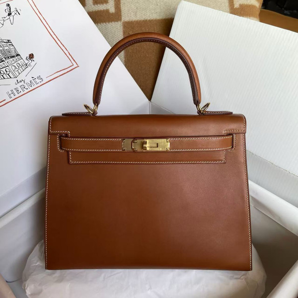 Hermès Barenia Gold  Sellier Kelly 28 Gold Hardware