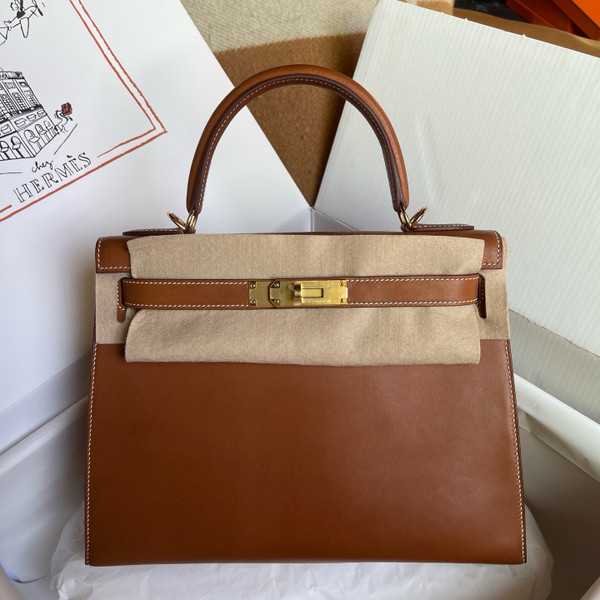 Hermès Barenia Gold  Sellier Kelly 28 Gold Hardware