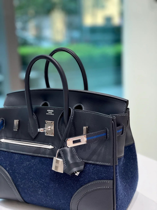 Hermès Go Team Birkin  25 cm Cabane/Bleu France/Bleu Nuit New White Swift/Feutre - A Rare Masterpiece of Athletic Elegance