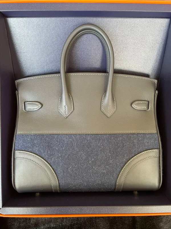 Hermès Go Team Birkin  25 cm Cabane/Bleu France/Bleu Nuit New White Swift/Feutre - A Rare Masterpiece of Athletic Elegance