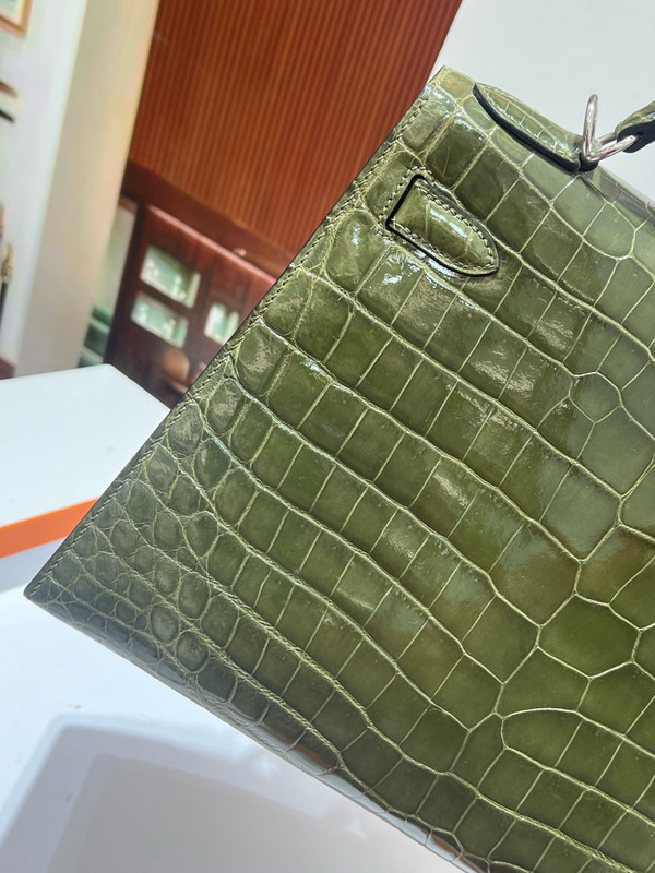 Hermès  Kelly 28 Olive Niloticus Crocodile Palladium Hardware