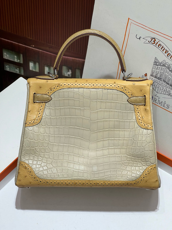 Hermes Special Order Horseshoe  Ghillie Kelly 32cm MATTE POUSSIÈRE Niloticus Crocodile, TABAC CAMEL OSTRICH & SÉSAME LIZARD  Palladium Hardware