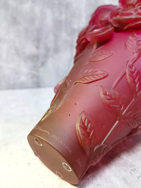 Daum Rose Passion Vase in Red with White Flower 375 ex