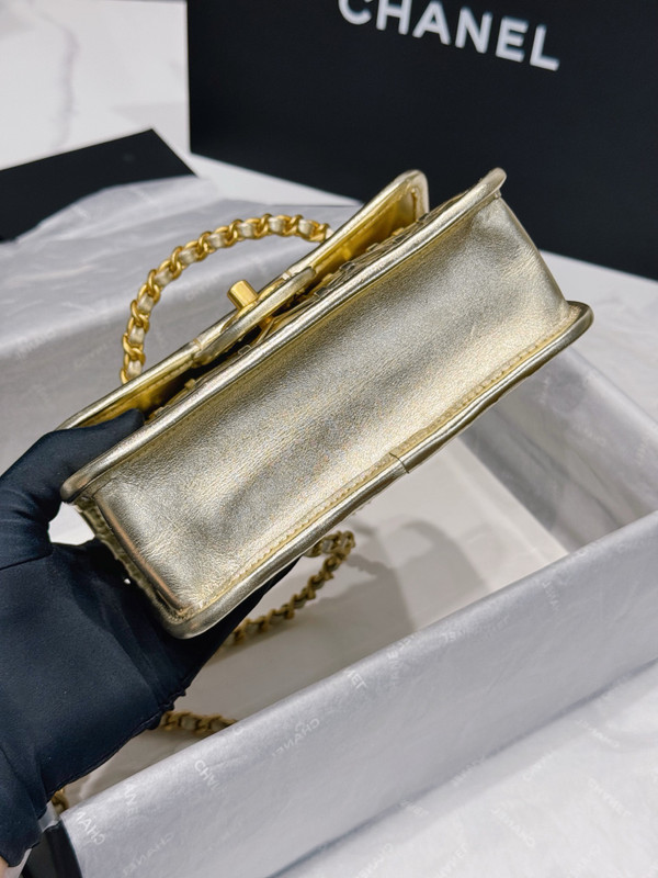 CHANEL SPRING-SUMMER 2025   MINI FLAP BAG   Metallized Braided Calfskin & Gold-Tone Metal  Gold