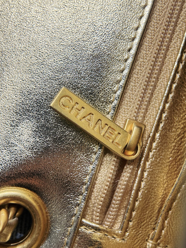 CHANEL SPRING-SUMMER 2025   MINI FLAP BAG   Metallized Braided Calfskin & Gold-Tone Metal  Gold