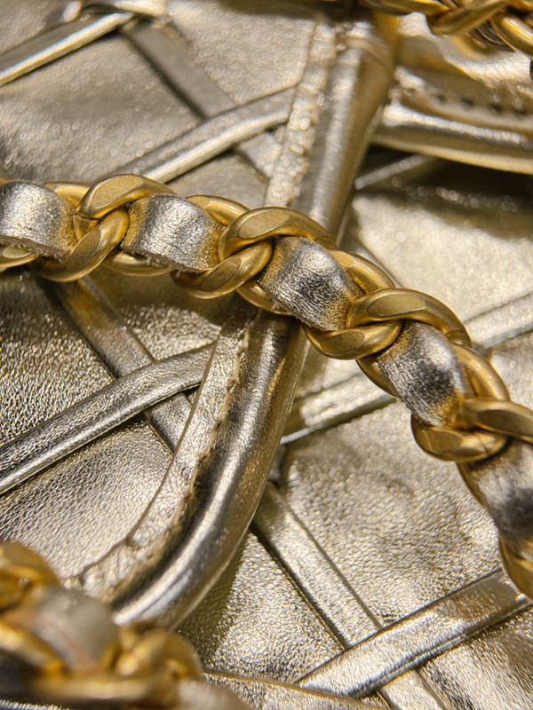 CHANEL SPRING-SUMMER 2025   MINI FLAP BAG   Metallized Braided Calfskin & Gold-Tone Metal  Gold