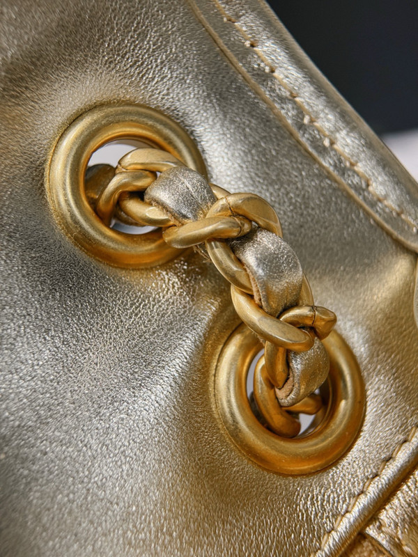 CHANEL SPRING-SUMMER 2025   MINI FLAP BAG   Metallized Braided Calfskin & Gold-Tone Metal  Gold