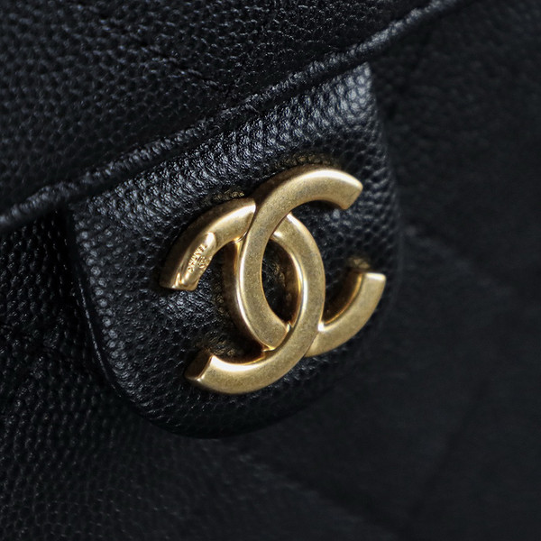 Chanel SPRING-SUMMER 2025 CHANEL 25 SMALL HANDBAG BLACK