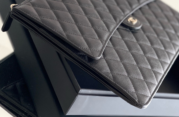 CHANEL  Caviar Quilted Large Flap Zip Clutch Black