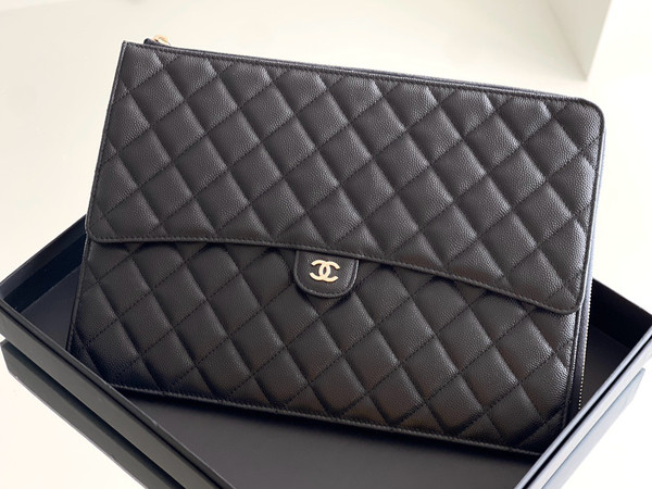 CHANEL  Caviar Quilted Large Flap Zip Clutch Black