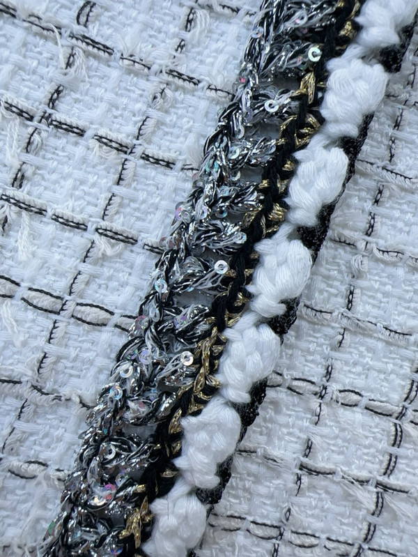 Chanel SPRING-SUMMER 2025   SKIRT   Cotton Tweed  Ecru, Black, Silver & Gold