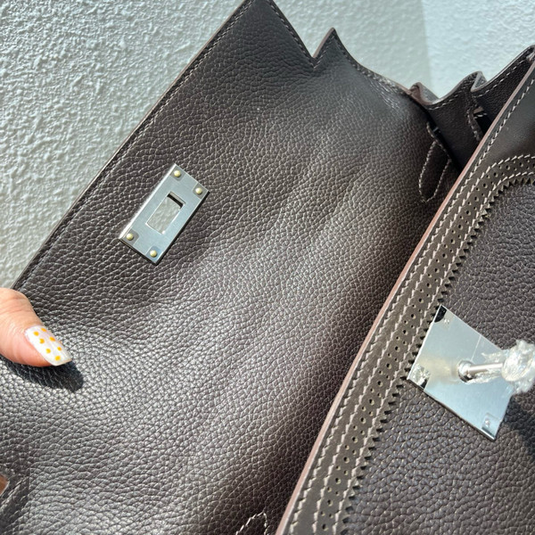 Hermès Ebene Togo and Swift Ghillies Retourne Kelly 28 Palladium Hardware