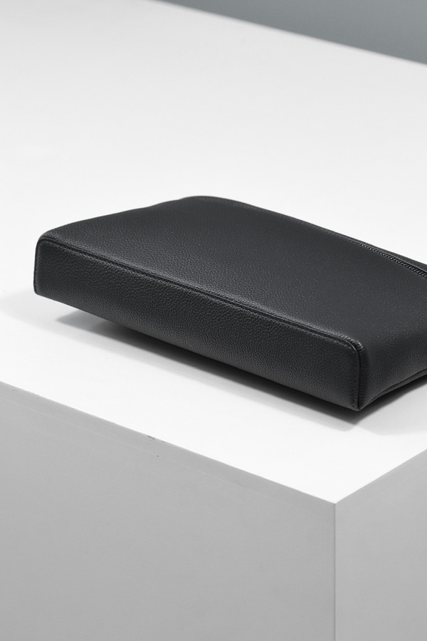 Loro Piana xtra Pouch L29  Grained Calfskin Black