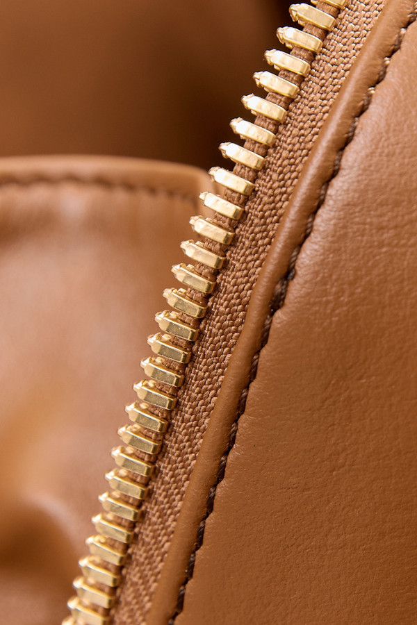 Miu Miu Beau leather bag Cognac