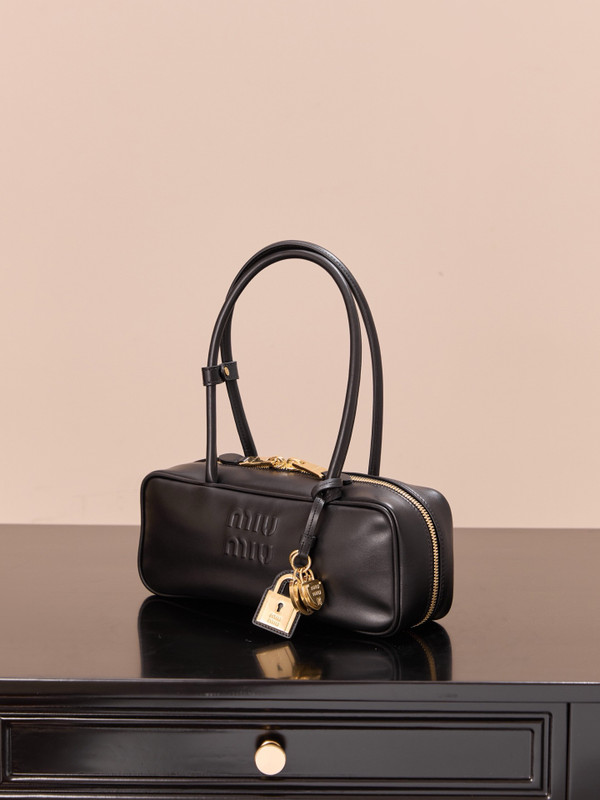 Miu Miu Beau leather bag Black