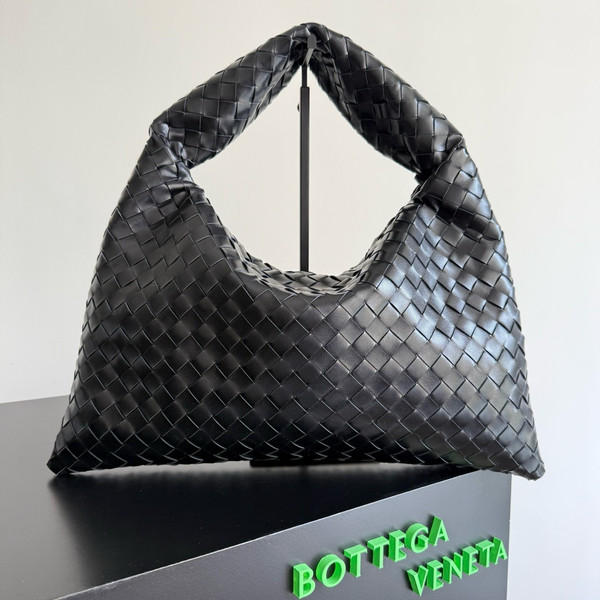 Bottega Veneta Hop Bag Black