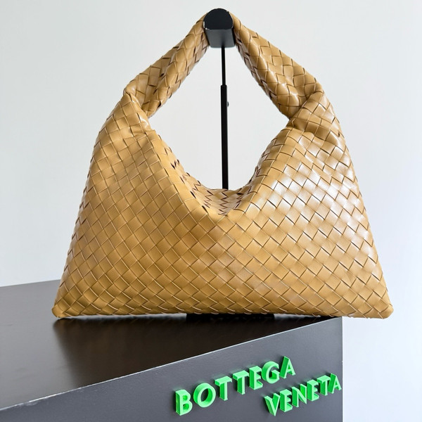 Bottega Veneta Hop Bag Dark praline