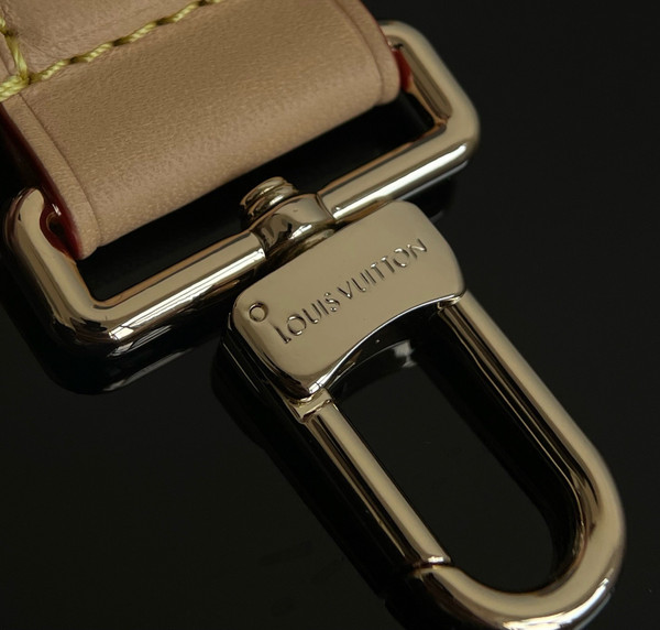 Louis Vuitton M13285 New Side Trunk MM Bag