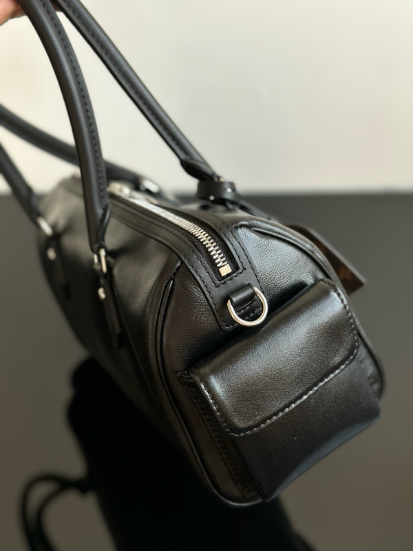 Louis Vuitton M12934 New Speedy Cargo Vibe Bag